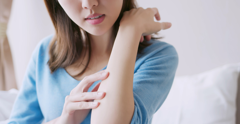 医療脱毛の痛みはどのくらい？痛い理由・痛みを軽減する方法も解説