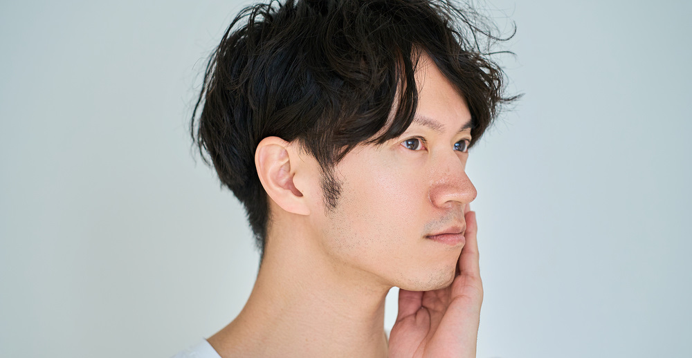 医療脱毛でもみあげも脱毛できる？レーザー脱毛を行うメリットや痛みについて解説