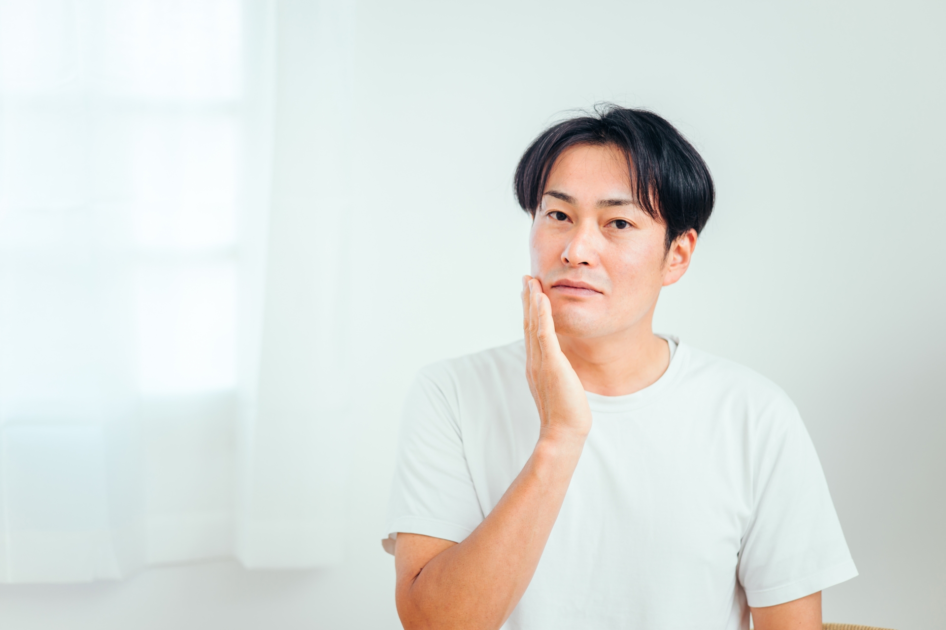 ヒゲ脱毛は40代からでも遅くない？受けるときの流れ・メリットやデメリットも解説