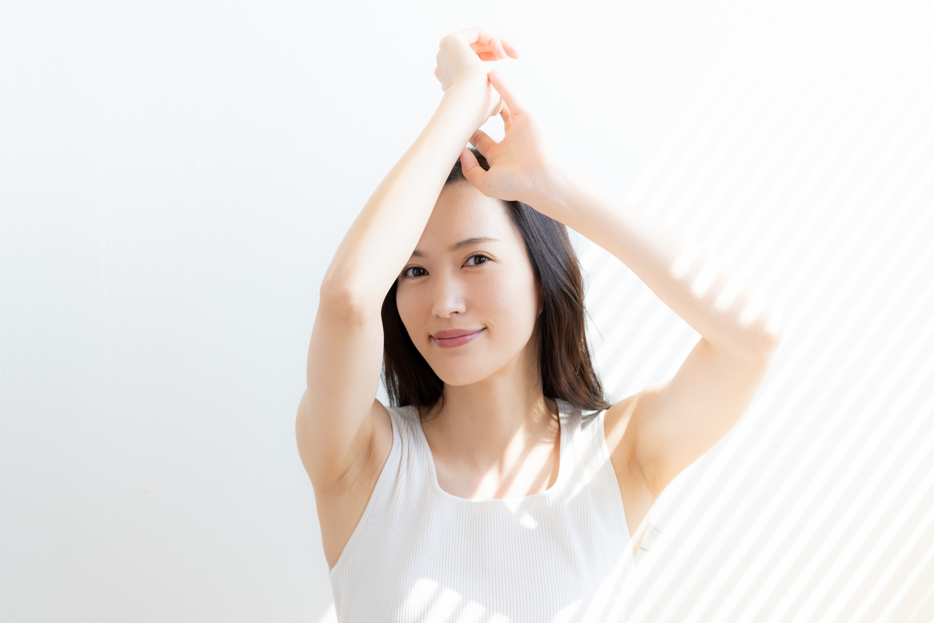 ノースリーブの女性2