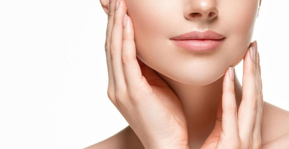 医療脱毛はシミやほくろがあってもできる？濃くなる可能性や注意点を解説