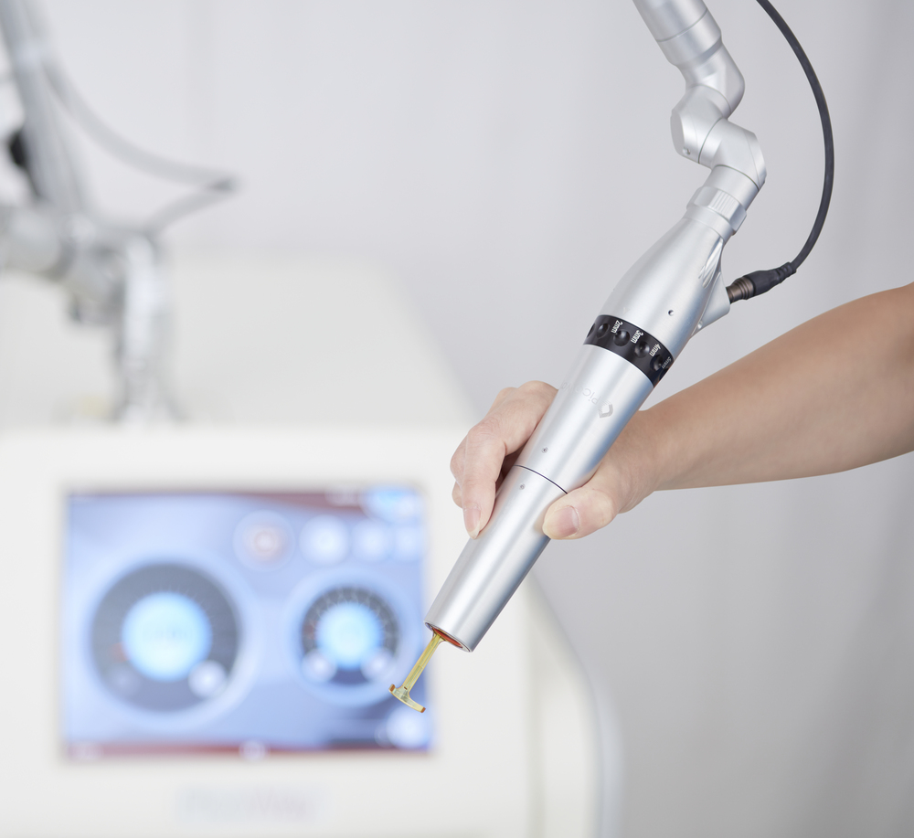 心斎橋 シミ 取り