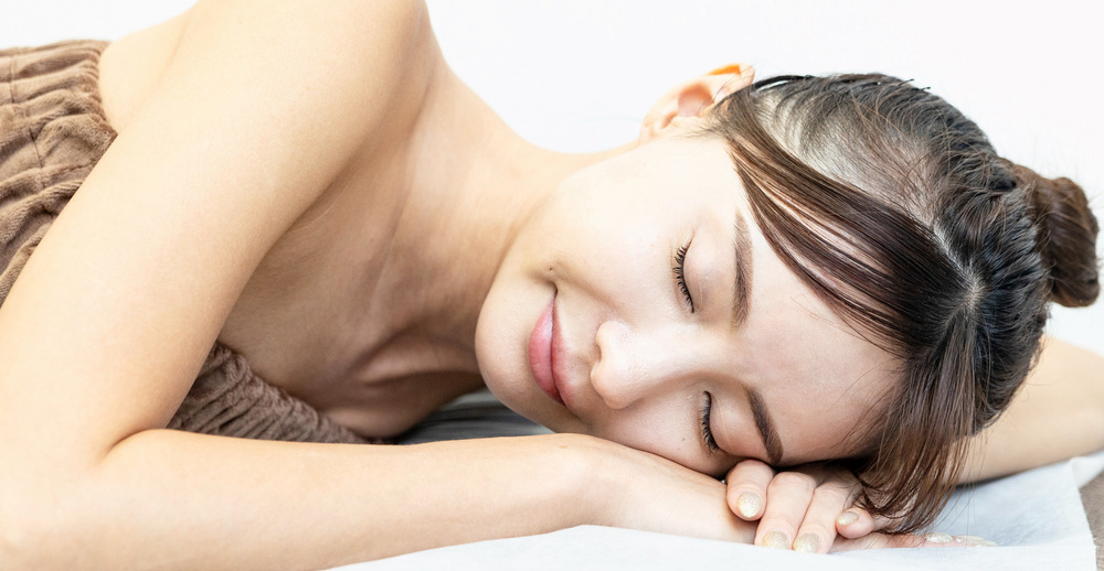 脱毛施術前の女性