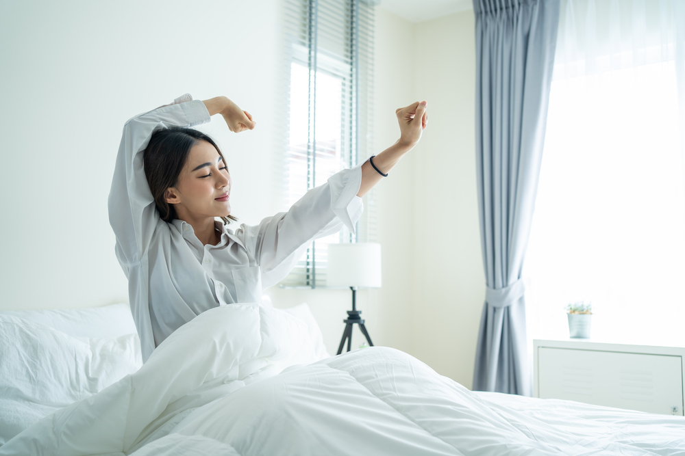 起床した女性