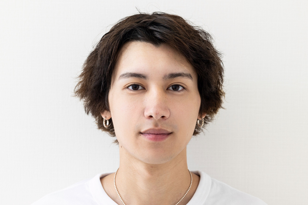 アートメイクの施術後の男性